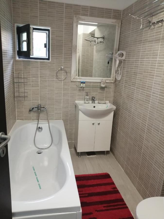 Mathias Luxury Apartments Iasi Buitenkant foto